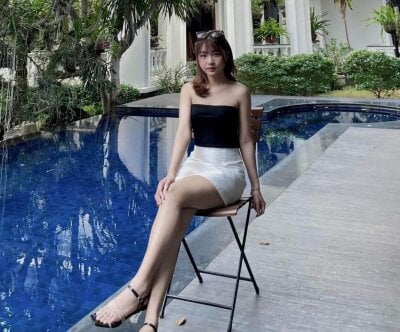 Center_girl - vietnamese