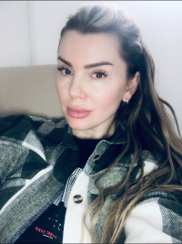 AmandaFoxi's Offline Chat Room