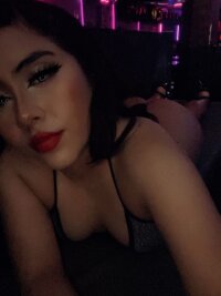 Katy261004's Offline Chat Room