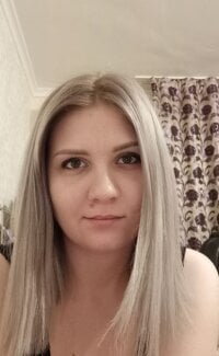 MalloryRose's Offline Chat Room