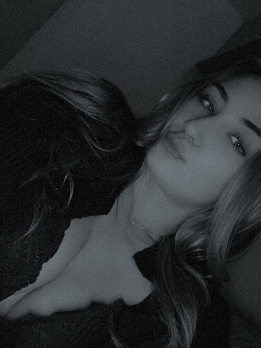 stripchat priiss69 webcam profile pic via sexlivecamsites.com