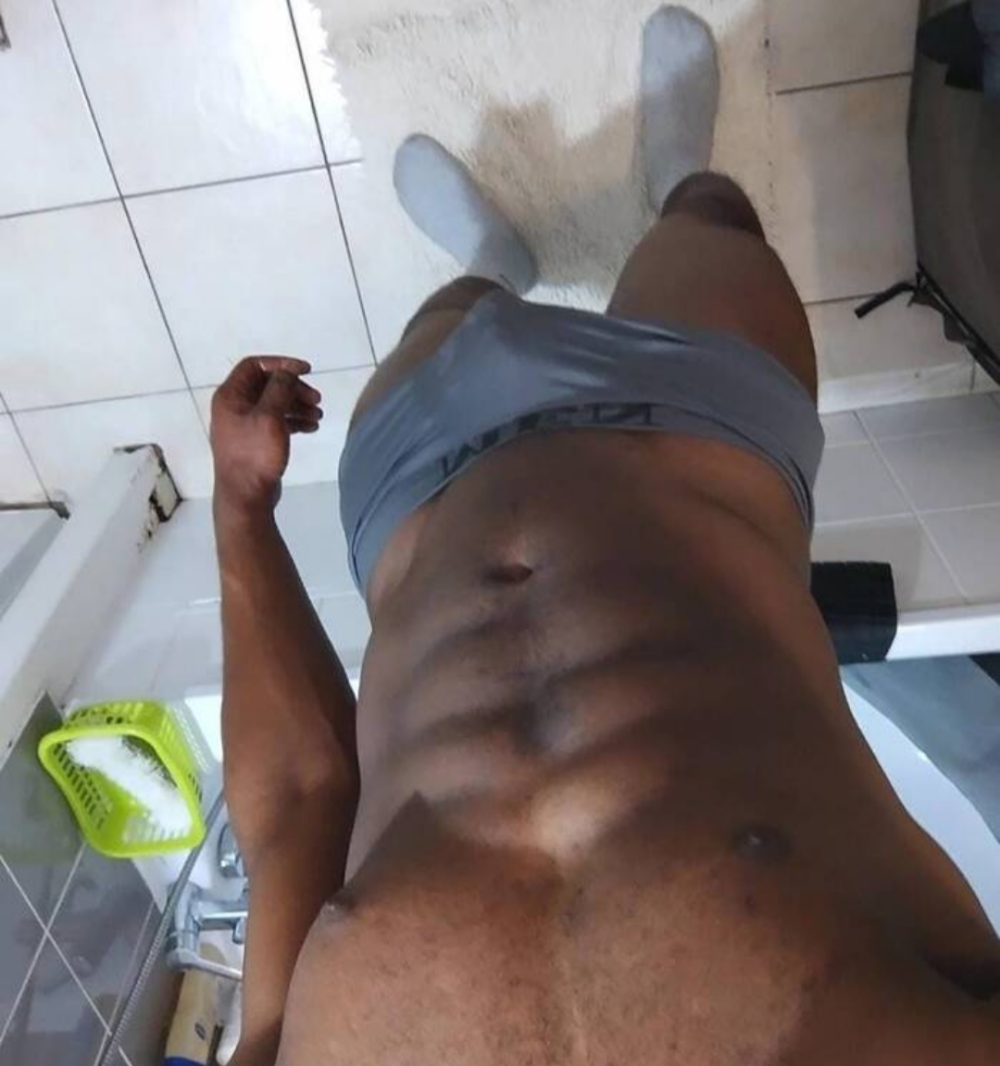 BlackLuis69's Offline XXX Chat