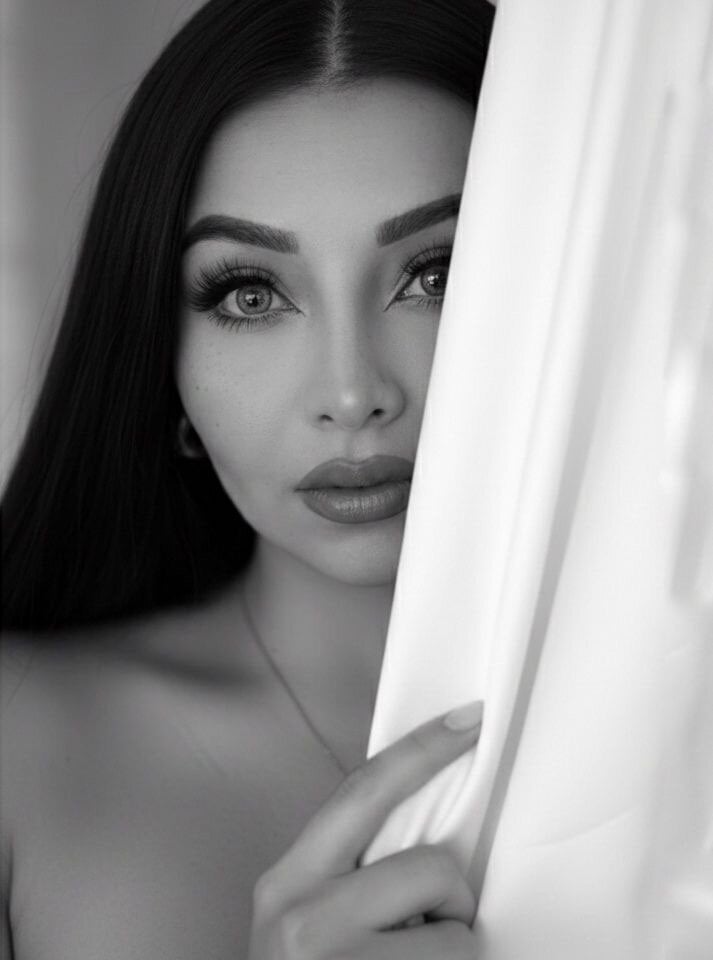 stripchat katedelatorre webcam profile pic via glamcambabes.com