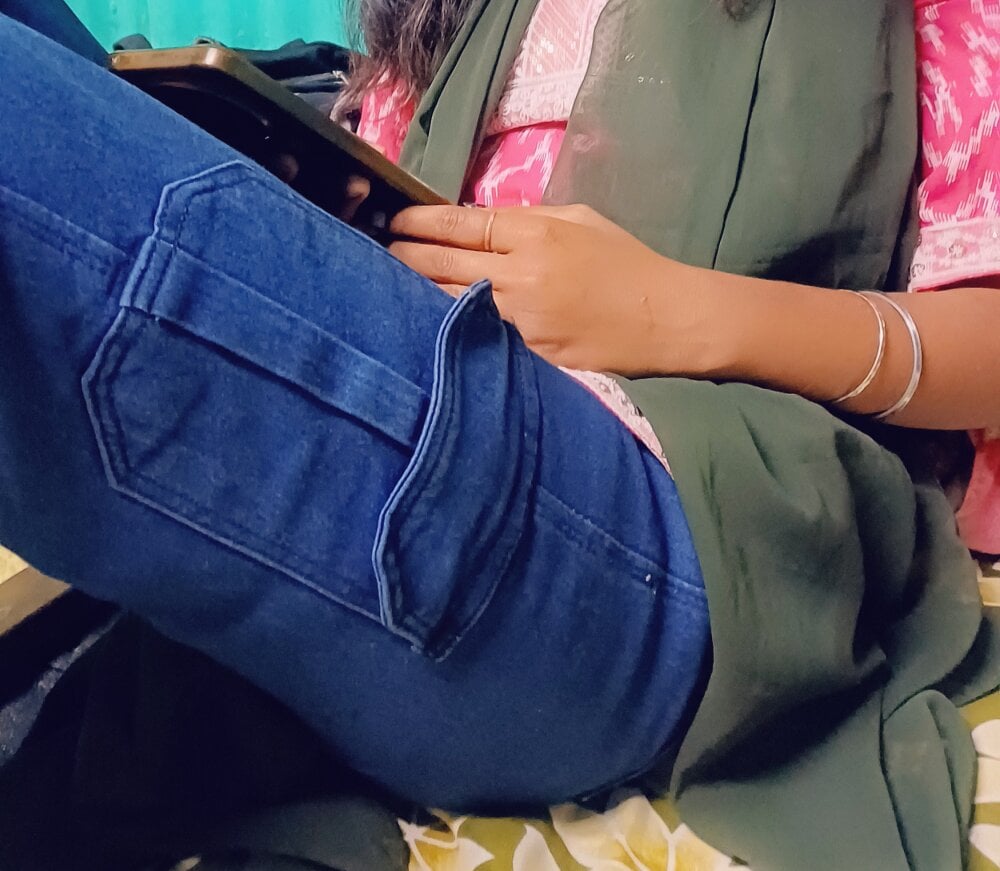 Rajni-live profile