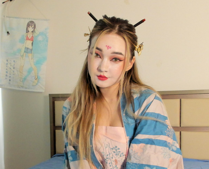 Aimi_yum 🎏 naked chat