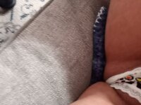 April_Showers4283's Offline XXX Chat