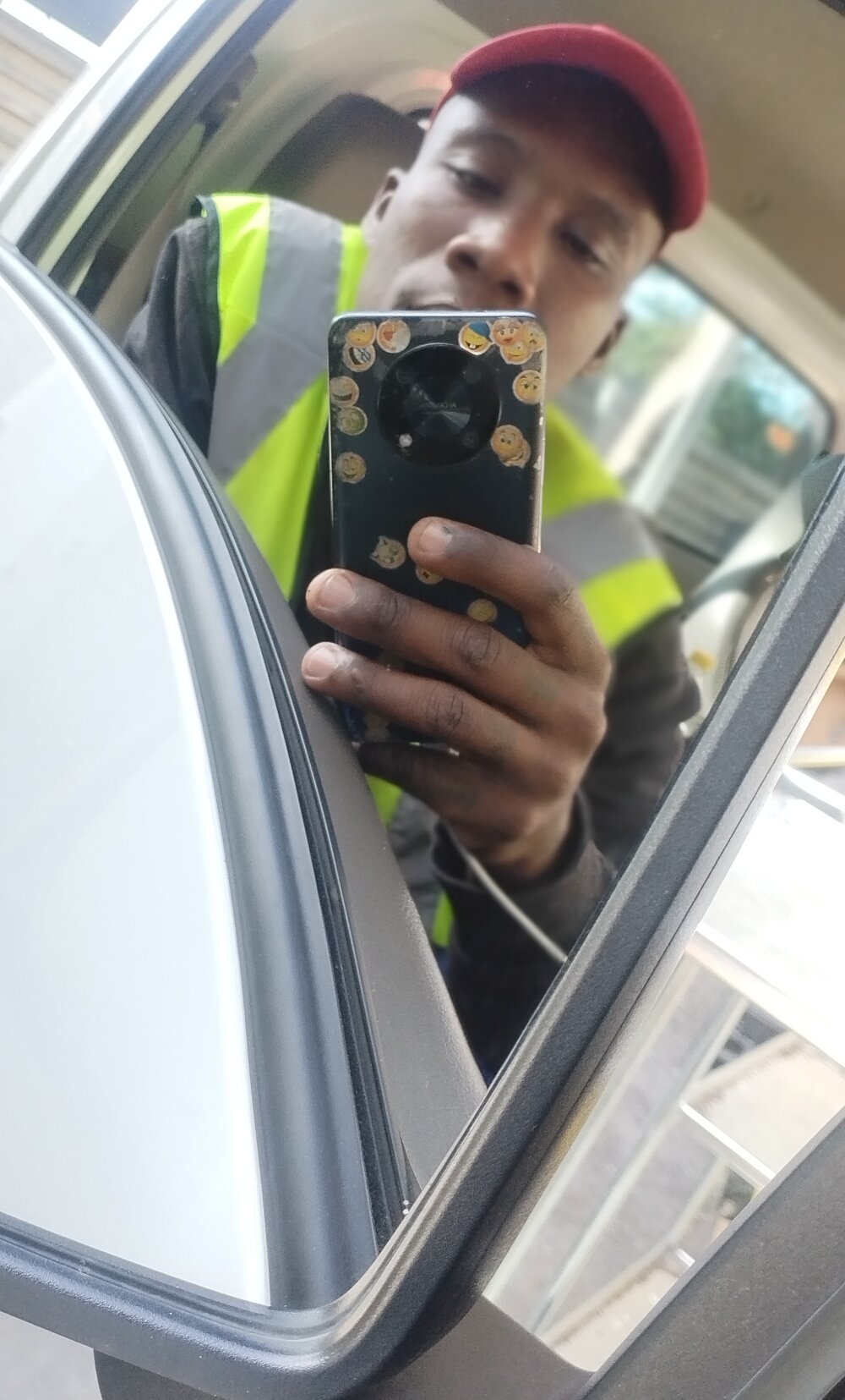 Mlikilik's Offline XXX Chat