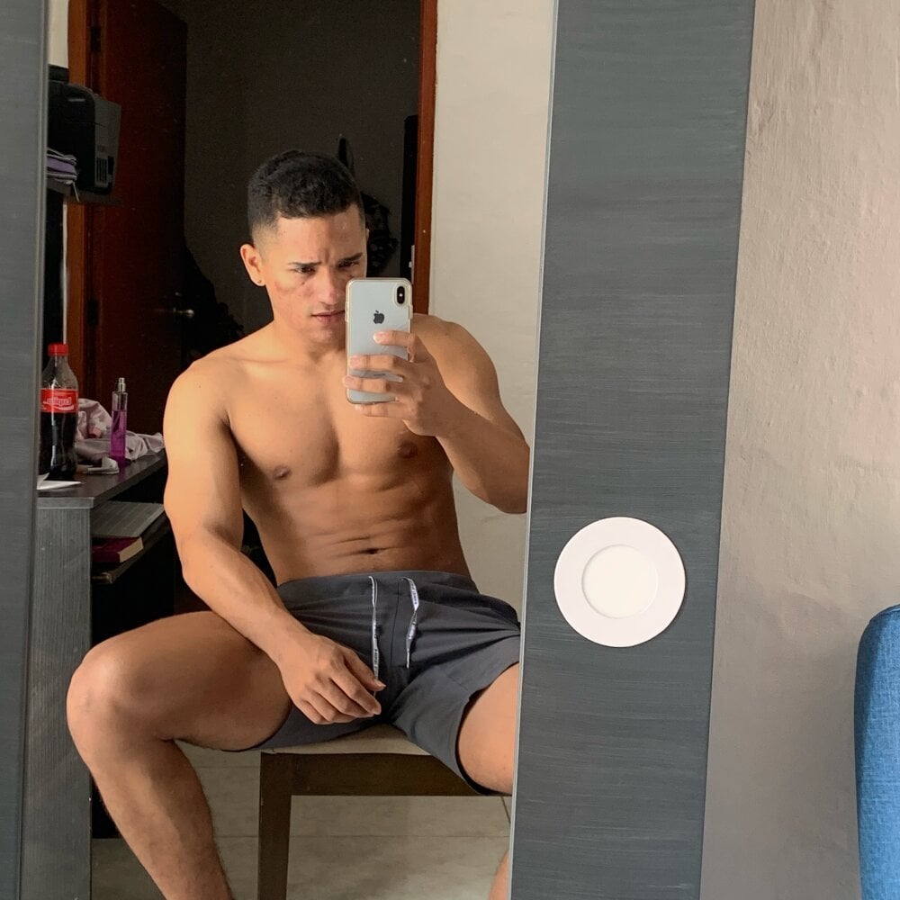 Galmanza's Offline XXX Chat