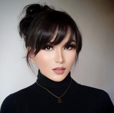 LA_femme_fatale