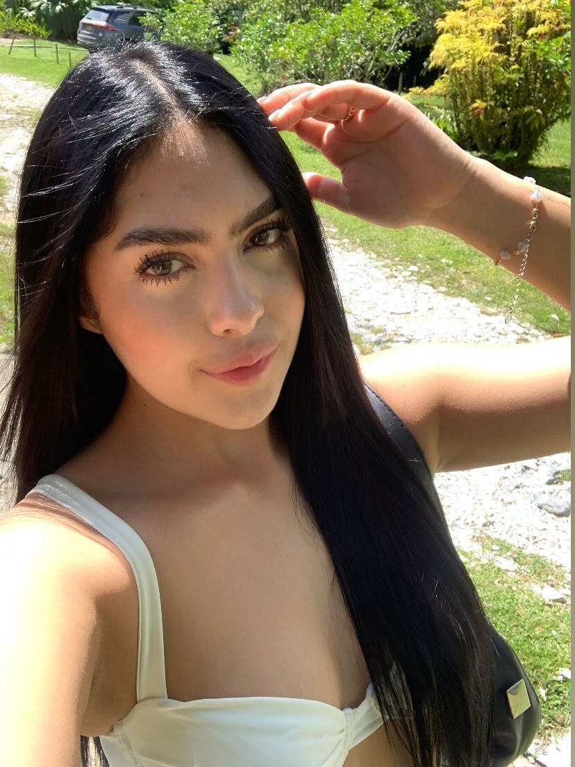 devorasecret__ from stripchat