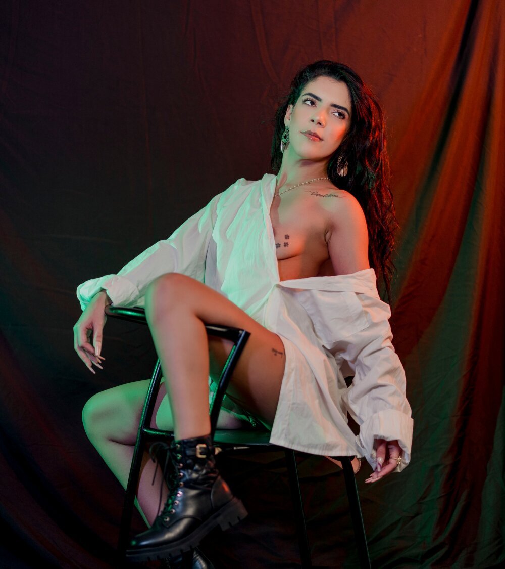 antonellarussel from stripchat