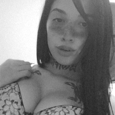 lucylovles on StripChat