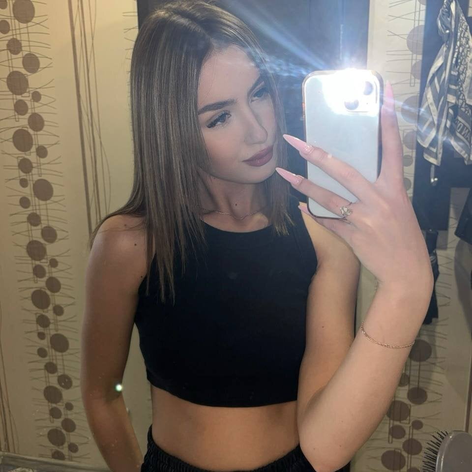 isavesco from stripchat