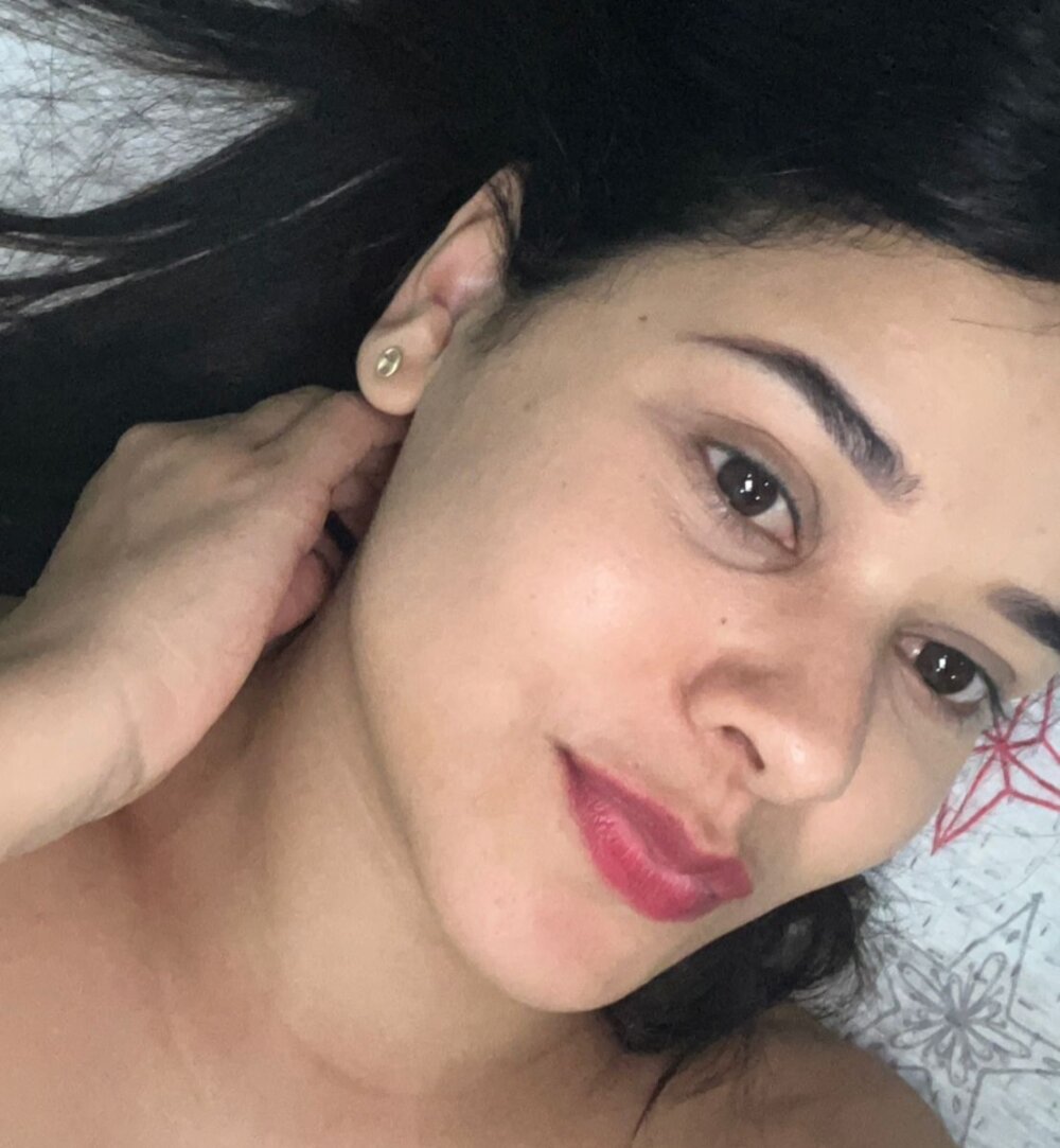 cutesweet026's Offline XXX Chat