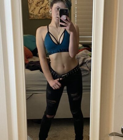 itty_cid 🦗 live sex chat