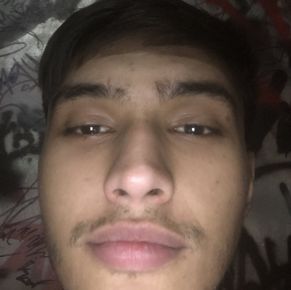 MYM69_-'s Offline XXX Chat