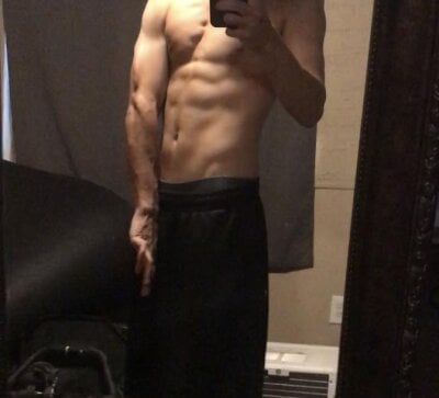 Easkii Male Mustache Free Cam Chat