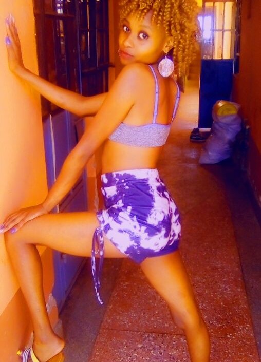 freaky_lilian 🕹 adult chat