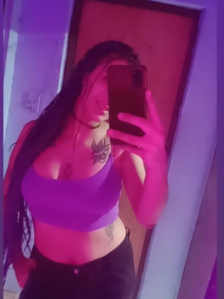 parejajuguetona420's Offline XXX Chat