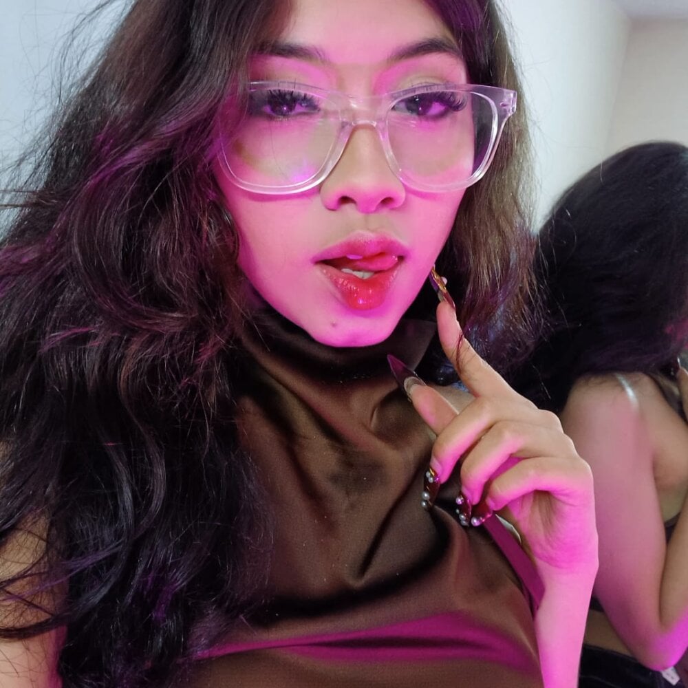 stripchat laurynshell