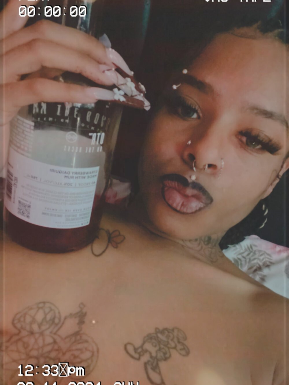 Watch  CutieFrmthehood live on StripChat