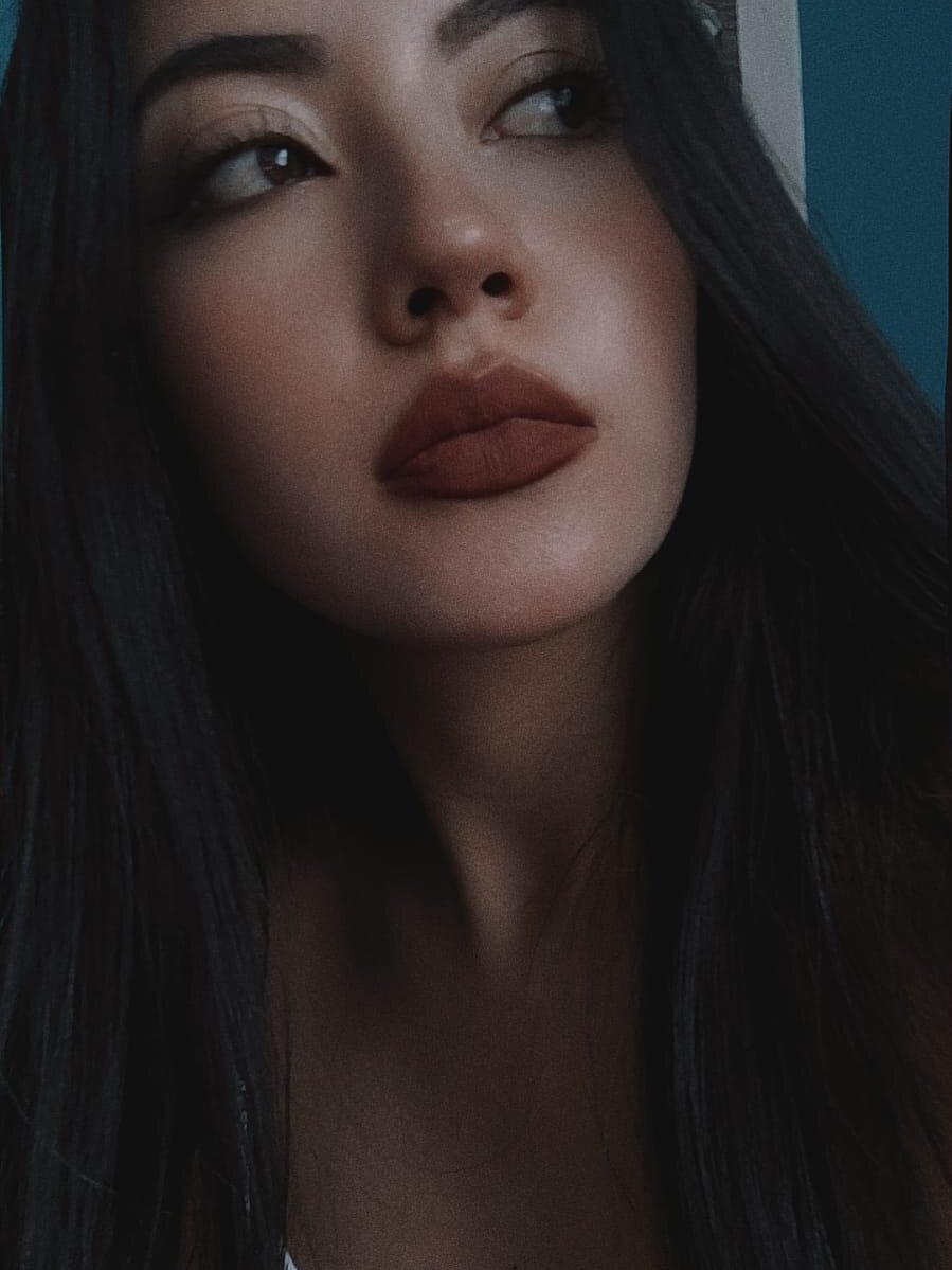 stripchat -emily_swan- webcam profile pic via rudecam.live