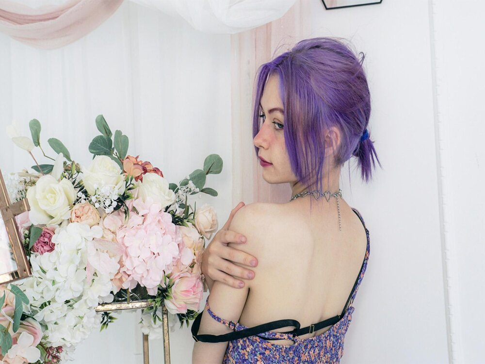 LianaGrey 🔲 live nude stream