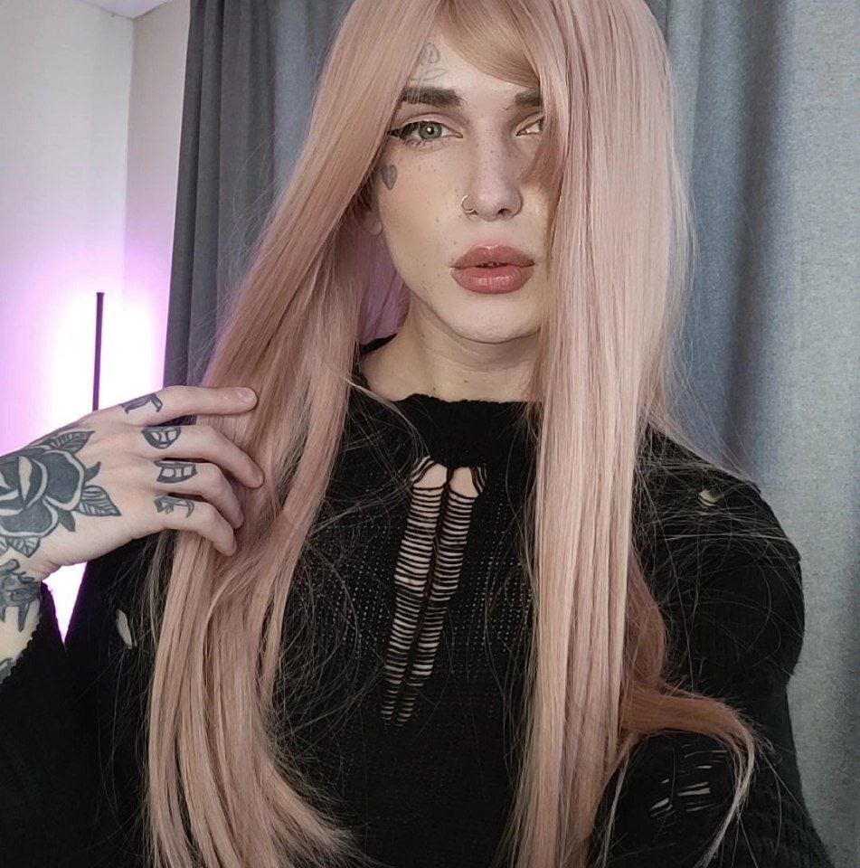 midwestemoqueen profile