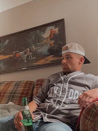 Dat_Wasted_Whiteboi's Offline Chat Room
