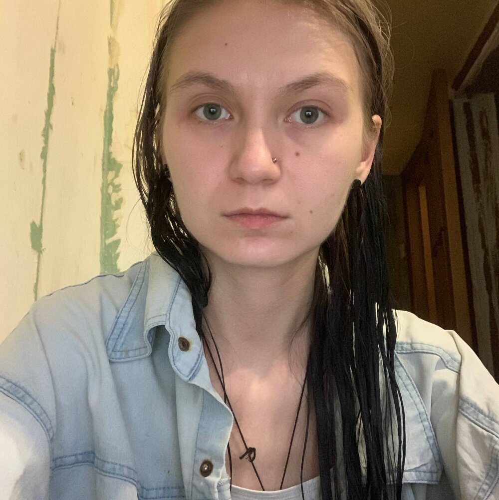 sleekcams.com estherkiester livesex profile in small-tits cams