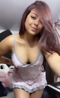 sami_dolly's Offline Chat Room
