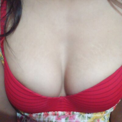 Urvashi_24 - Stripchat Girl 