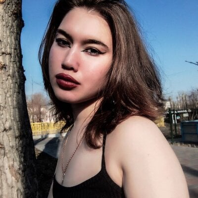 EdytCorell Female Teen Live Cam Chat
