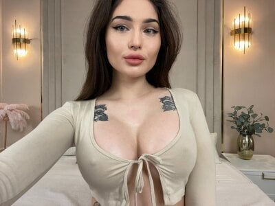 RoxiLester Female Russian Online Cam Striptease