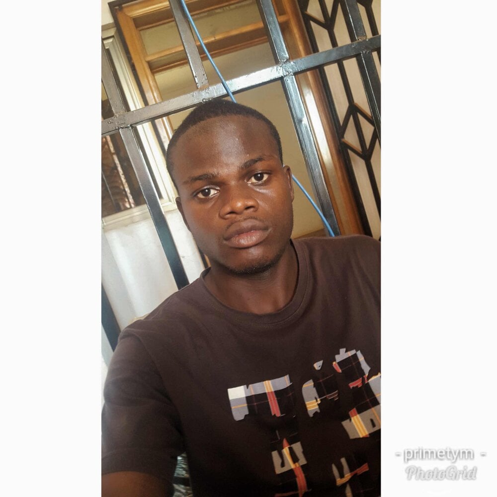 LxSimonzeyi0 profile