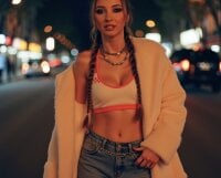SelenaRoah's Offline Chat Room