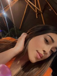 cristal_fooxy's Offline XXX Chat