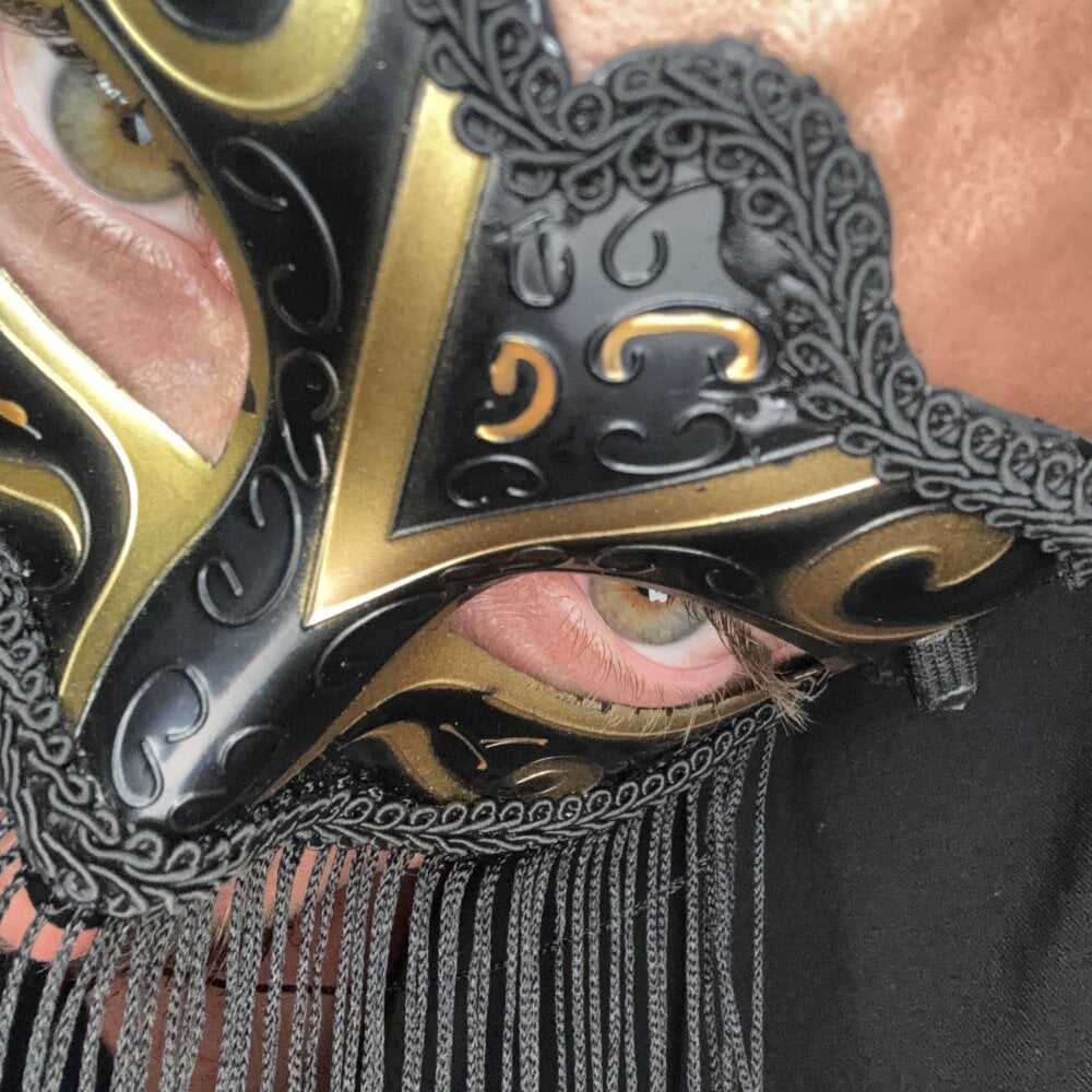 ELTIBURONCITO 离线XXX聊天