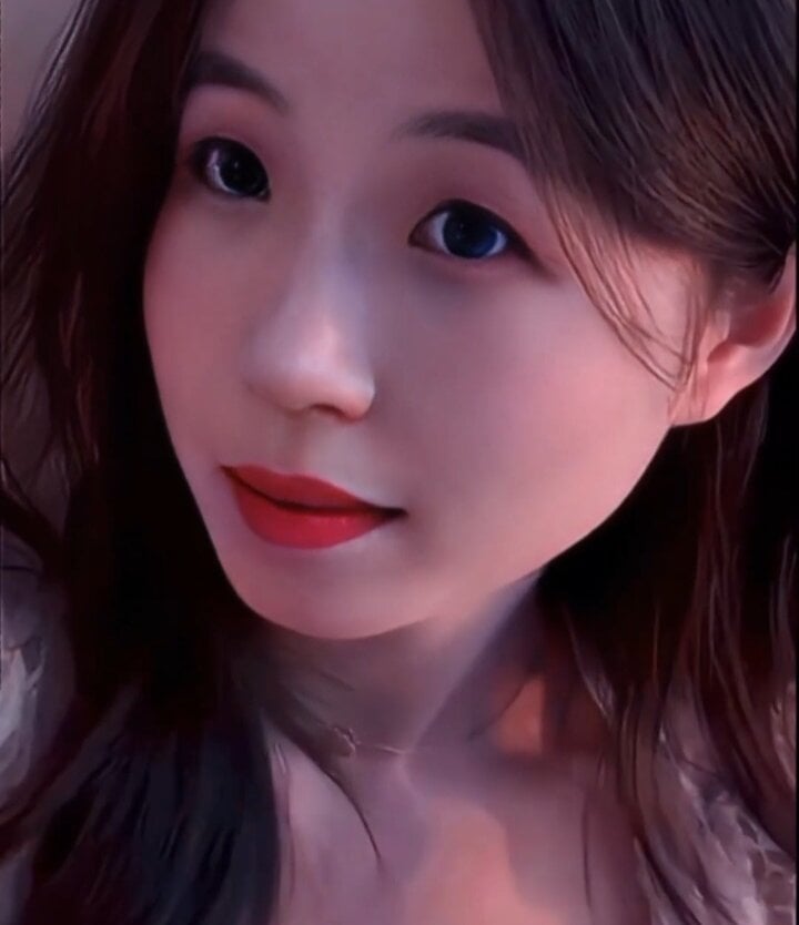 elivecams.com -Ninaa- livesex profile in vietnam cams