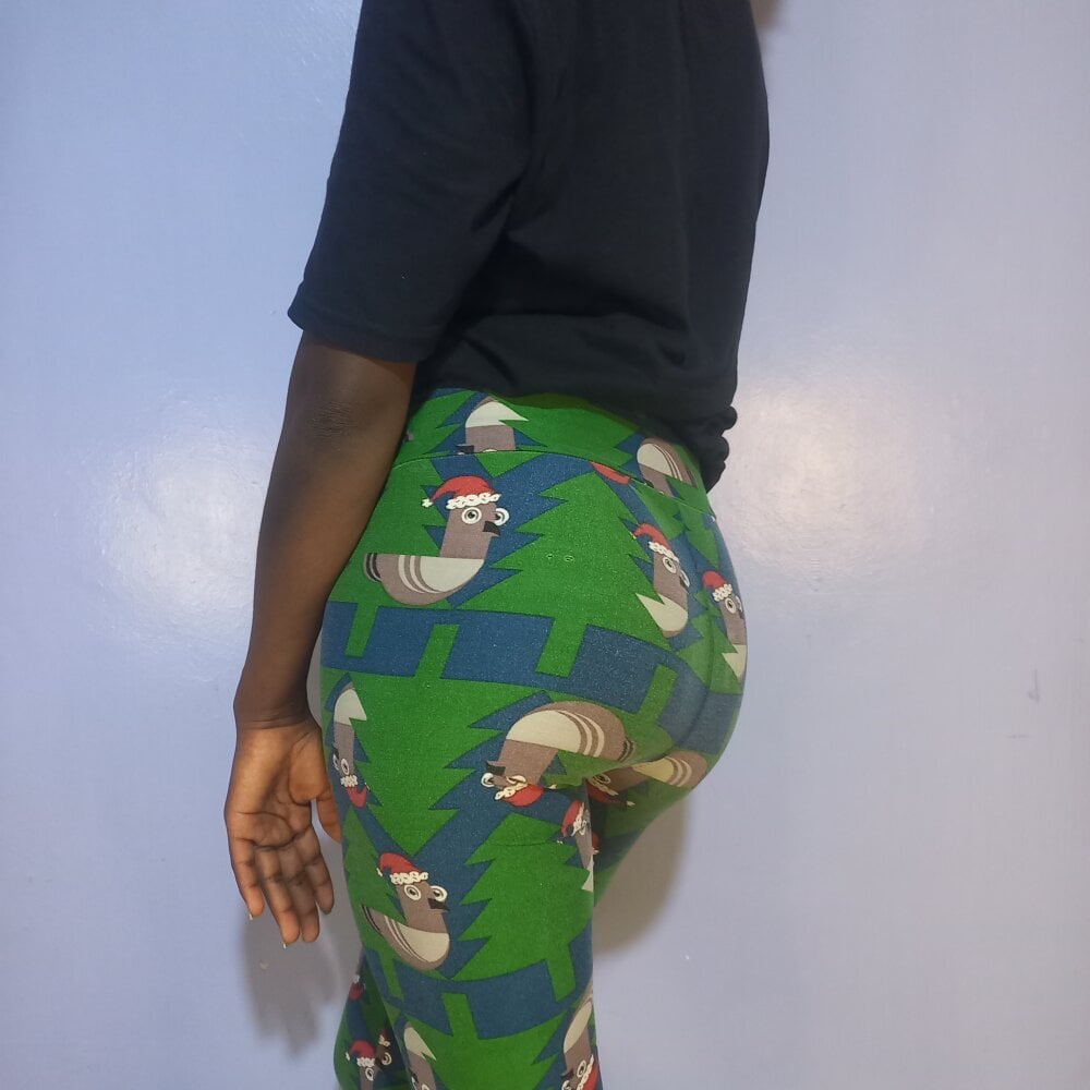 Live sex webcam photo for dickdestroyee #289178088