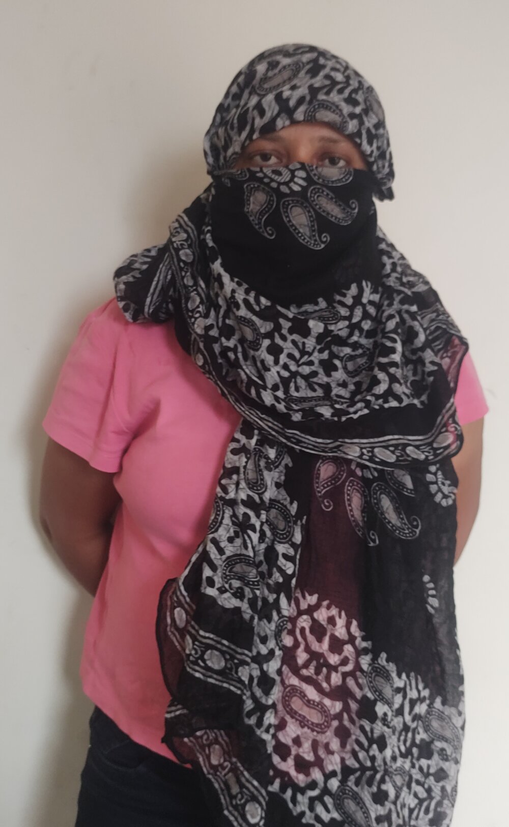 Hot_Amisha's Offline XXX Chat