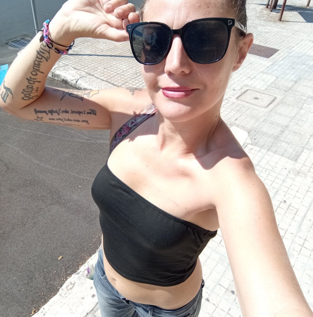 Nikita2406's Offline XXX Chat