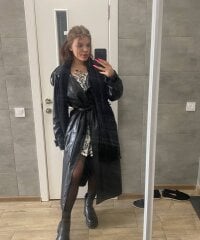 sienna_blaze_'s Offline Chat Room