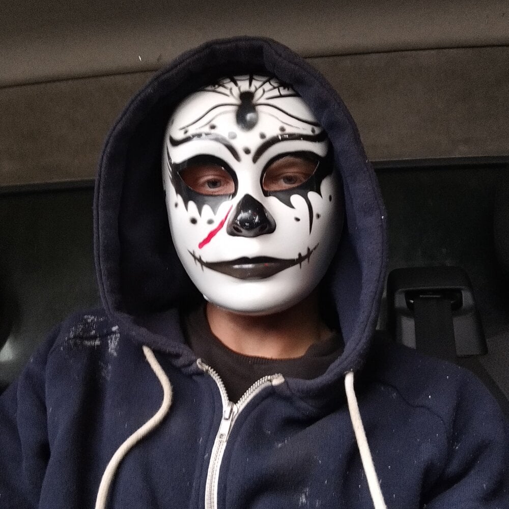 Bzyczek555 – Offline XXX chat