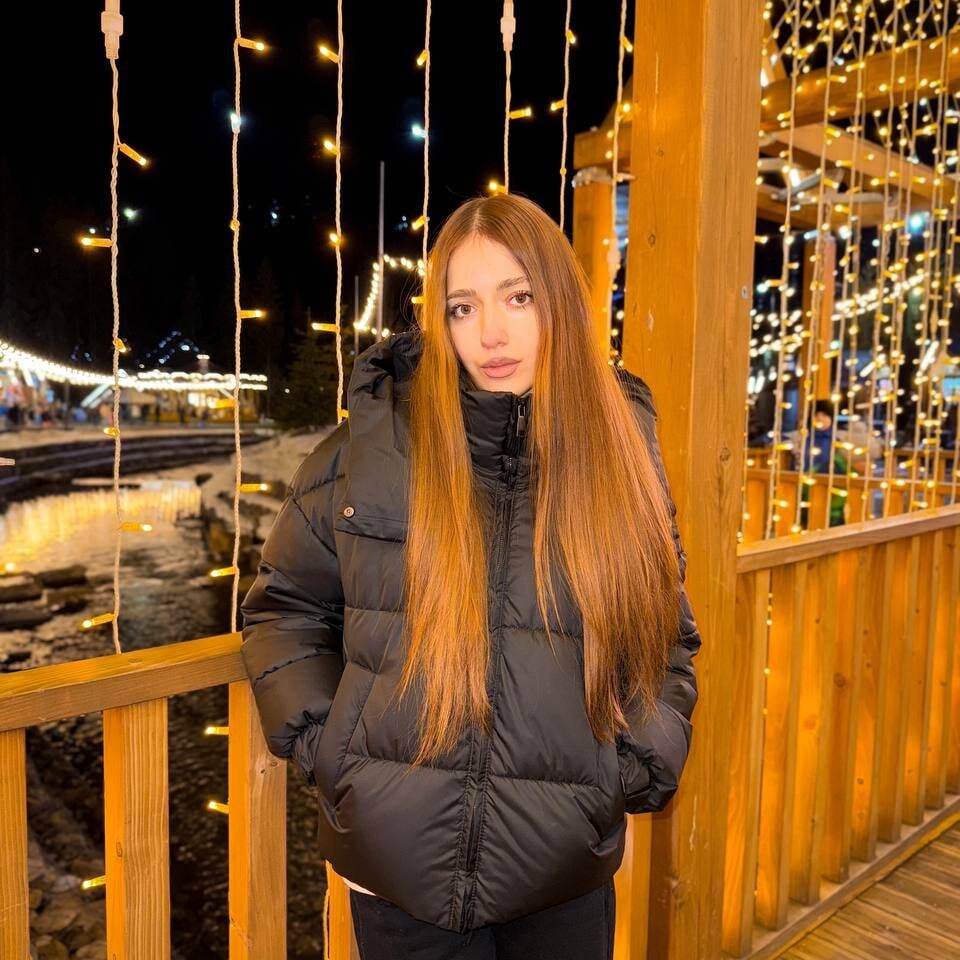 ariana_helss profile