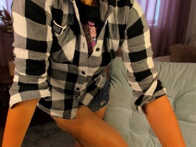 Alissia_Love Live Cam and Profile on UnifiedCams