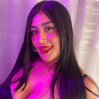 doll_soofiaahx profile