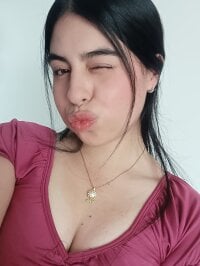 TANIA__18's webcam live show
