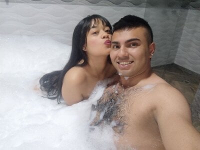 2ScarletandRyan8 Couple Dildo Live Cam Chat