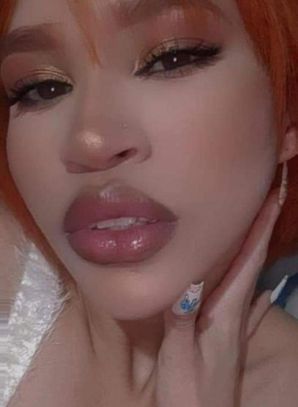 lola_hottiee profile